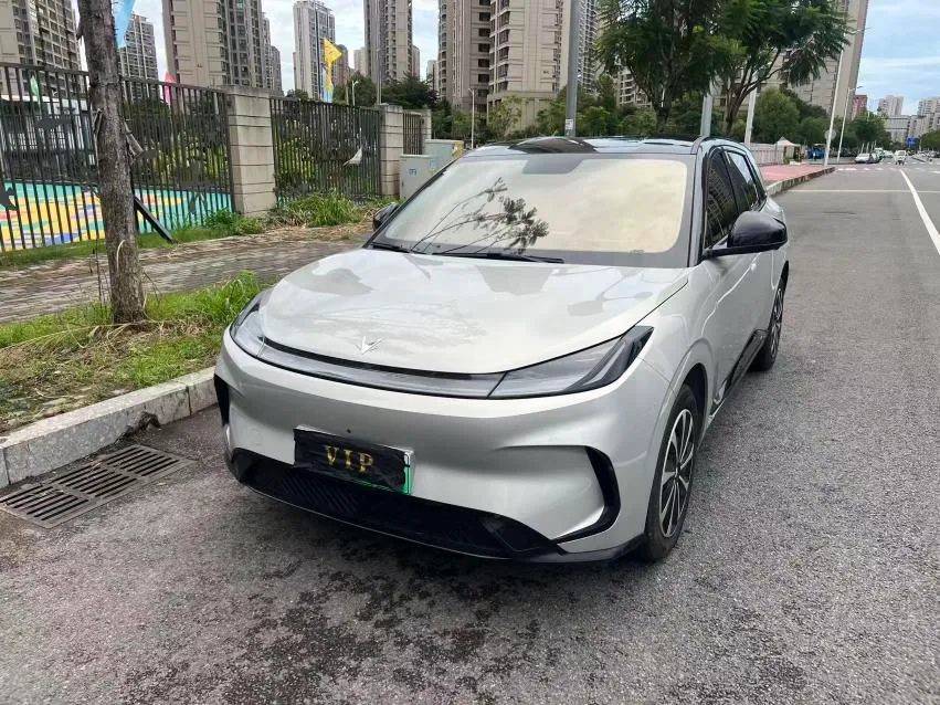 Arcfox T1, 2025