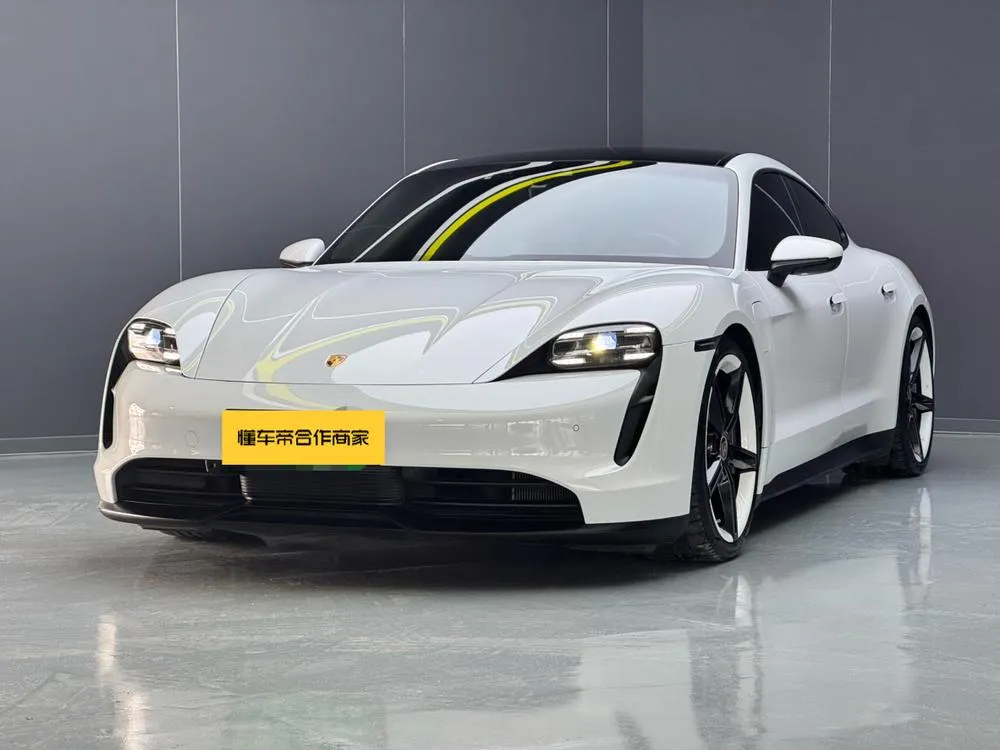 Porsche Taycan, 2020