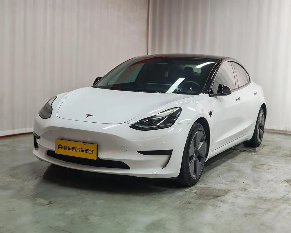 Tesla Model 3, 2022