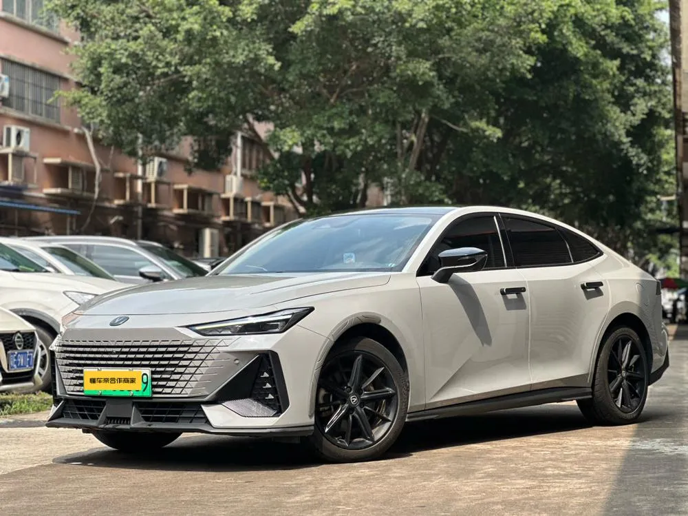 Changan UNI-V iDD, 2023