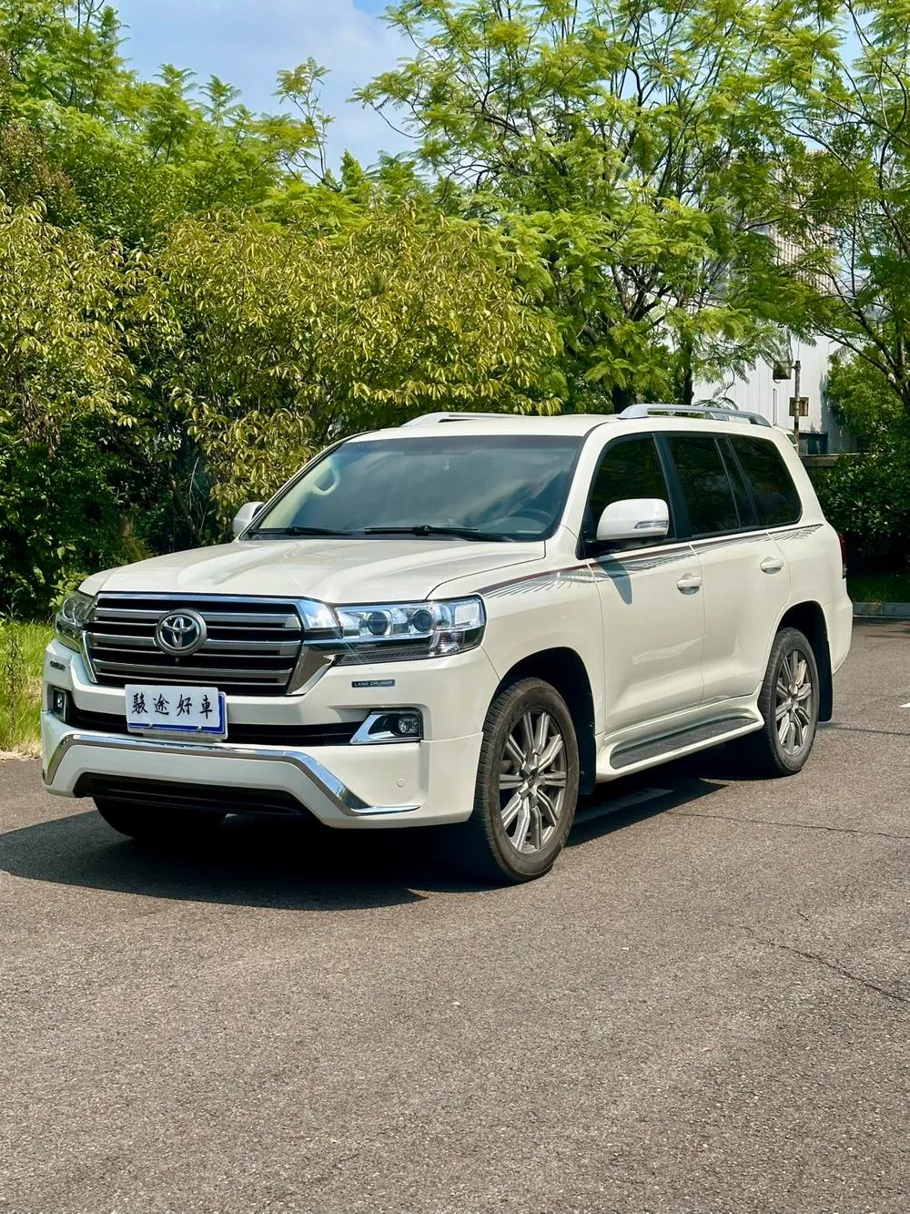 Toyota Land Cruiser (Import) 4.0L Parallel Import, 2019 — фото 1
