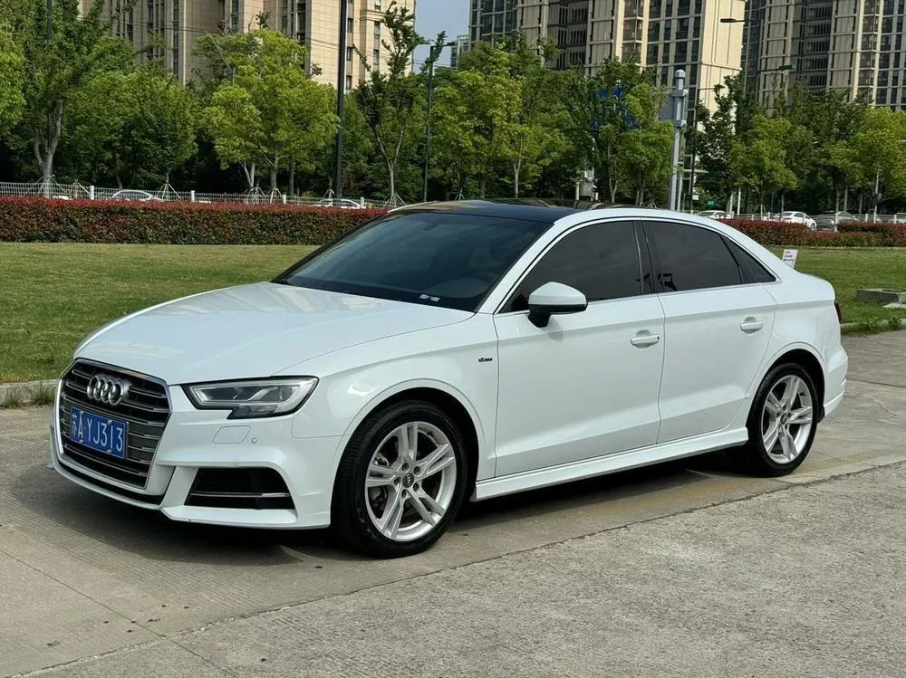 Audi A3 Limousine 35 TFSI Fashion Version CN6, 2020 — фото 1