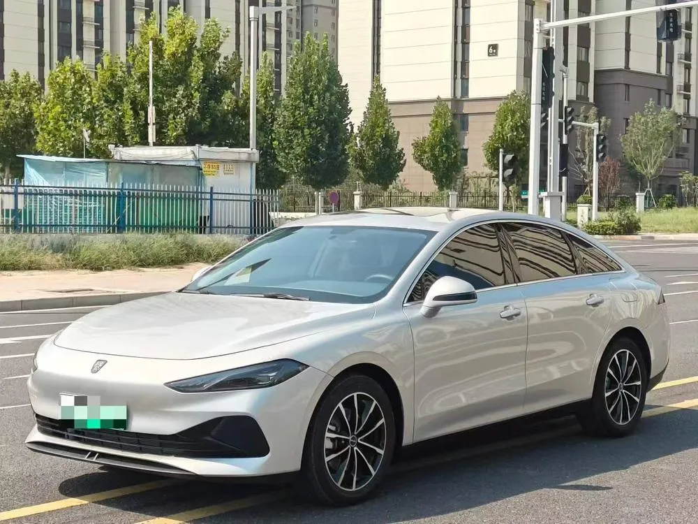 Roewe D7 DMH, 2025