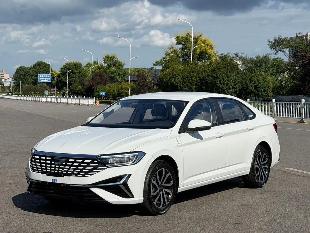 Jetta VA7, 2025