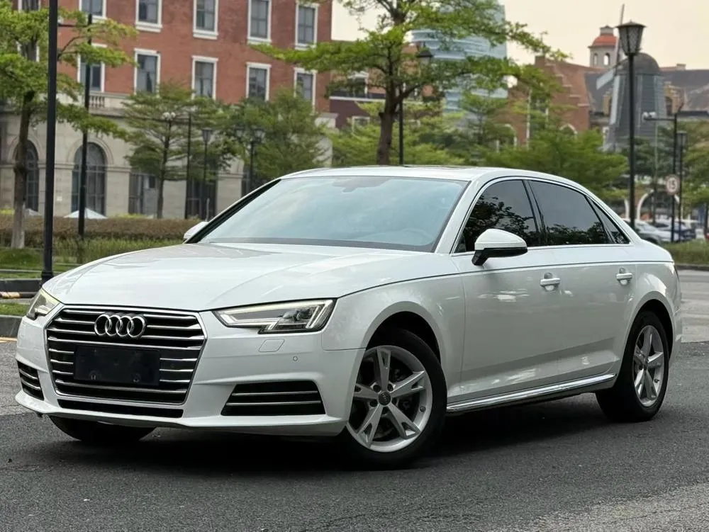 Audi A4L, 2017