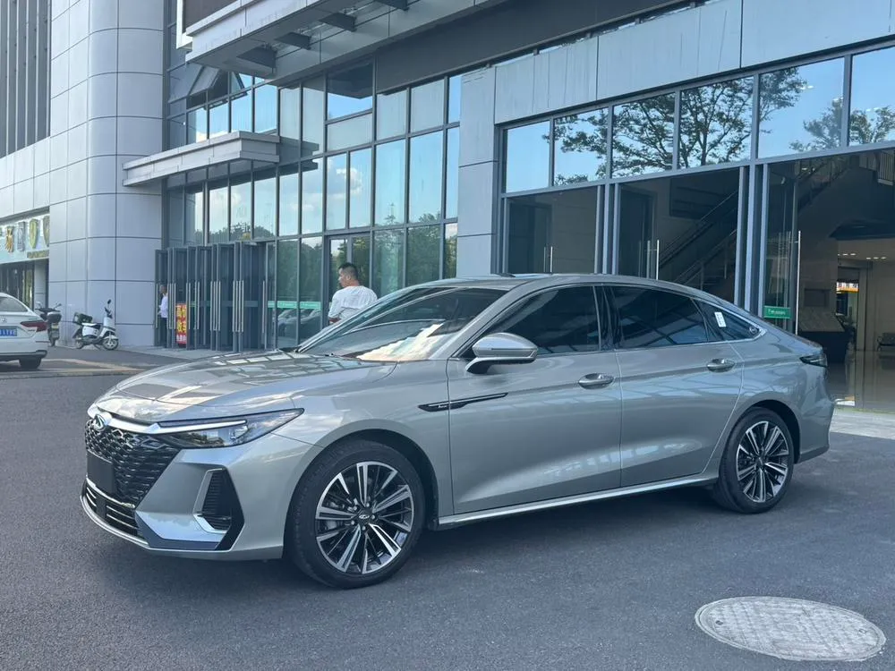 Chery Arrizo 8, 2025