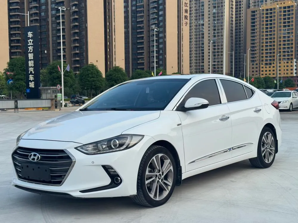 Hyundai Elantra Lingdong, 2016