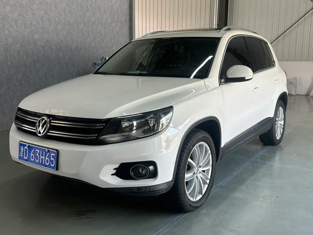 Volkswagen Tiguan 2.0TSI Comfort Edition, 2015 — фото 1