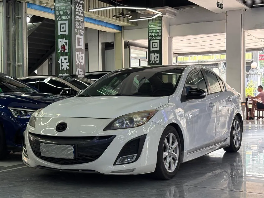 Mazda 3 Xingcheng, 2011