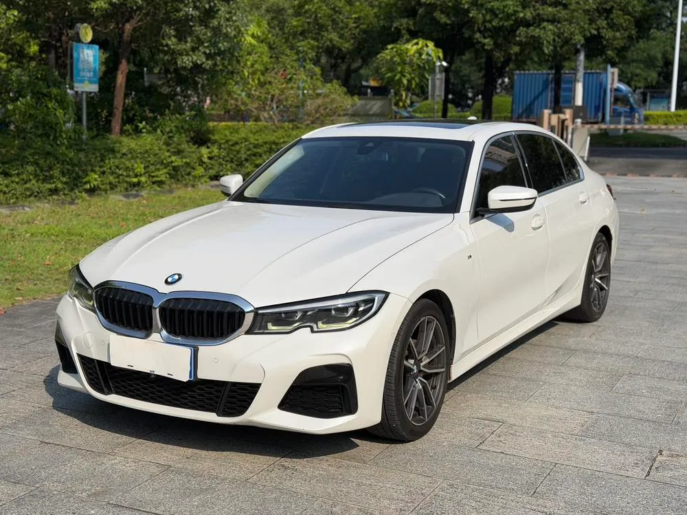 BMW 3-Series, 2021