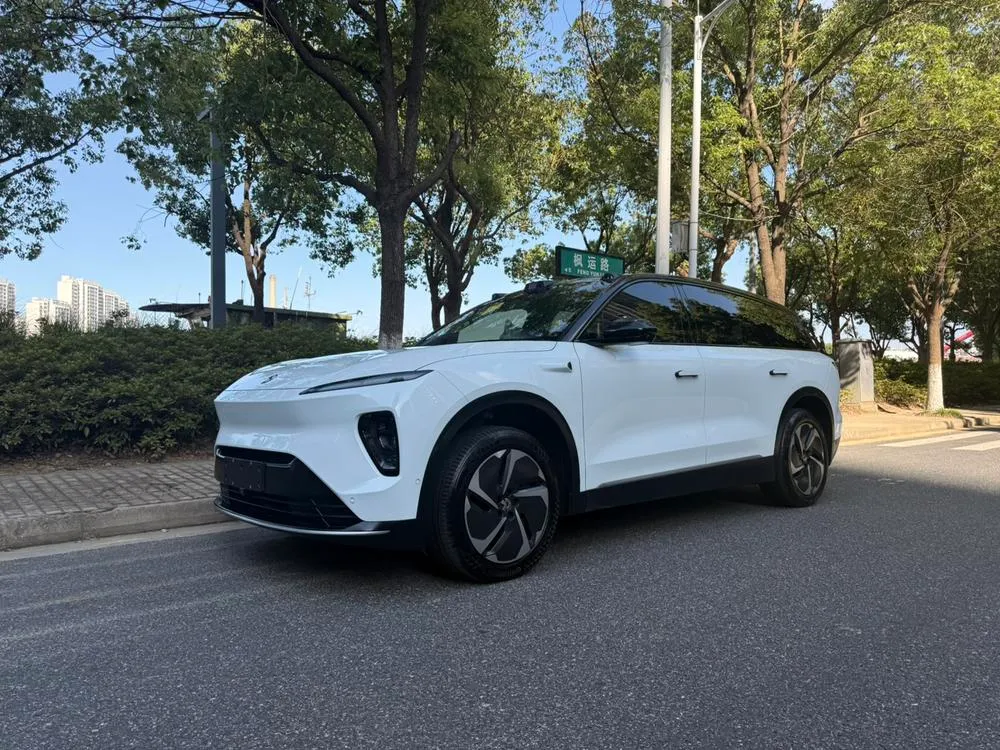 NIO ES8, 2023