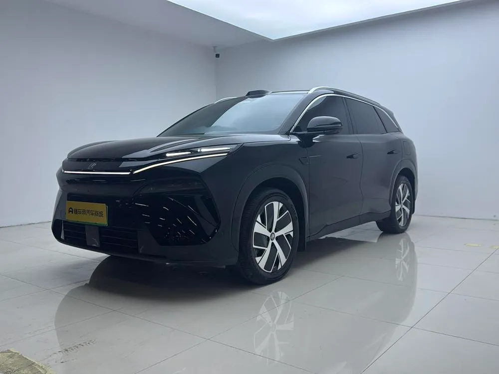 BYD Tang L DM, 2025