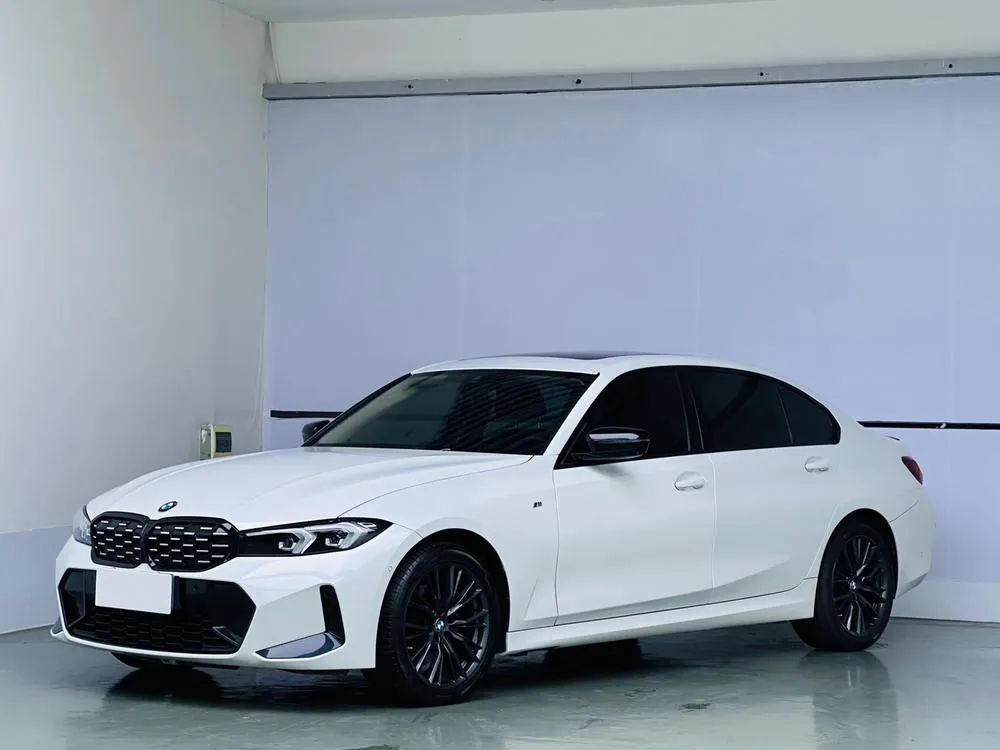 BMW 3-Series, 2023
