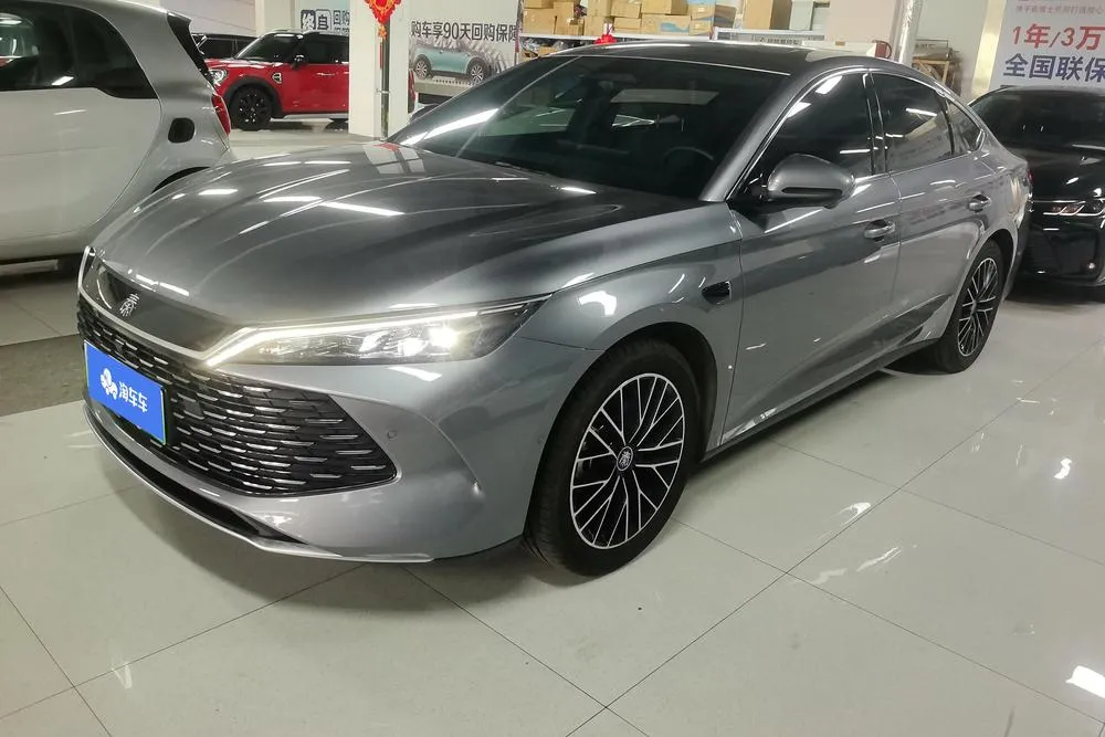 BYD Qin L DM Smart Drive Edition DM-i 120KM Version, 2025 — фото 1