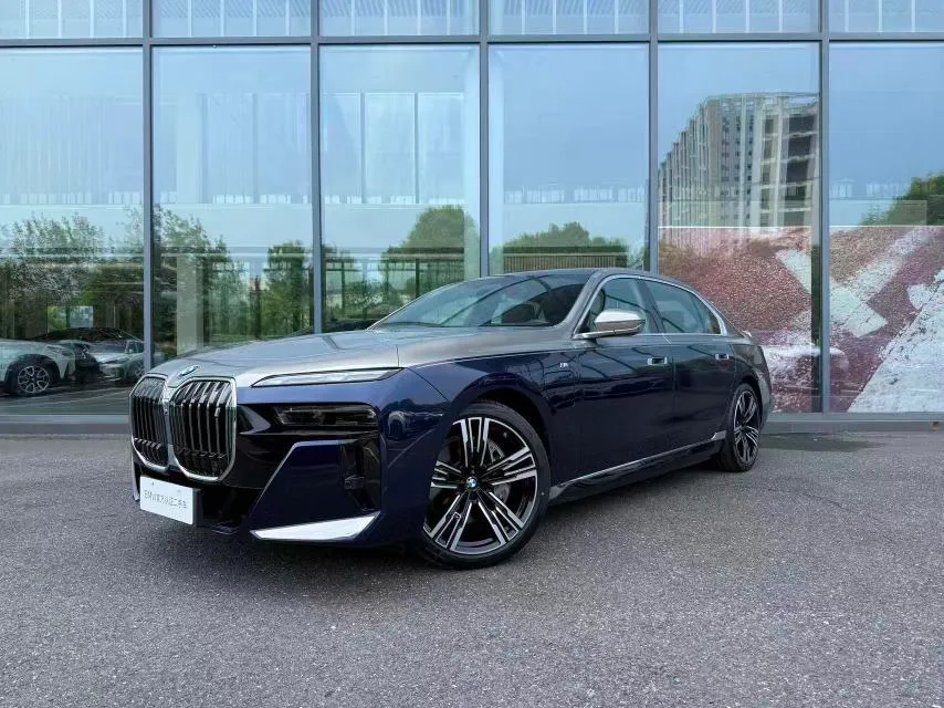 BMW i7, 2023