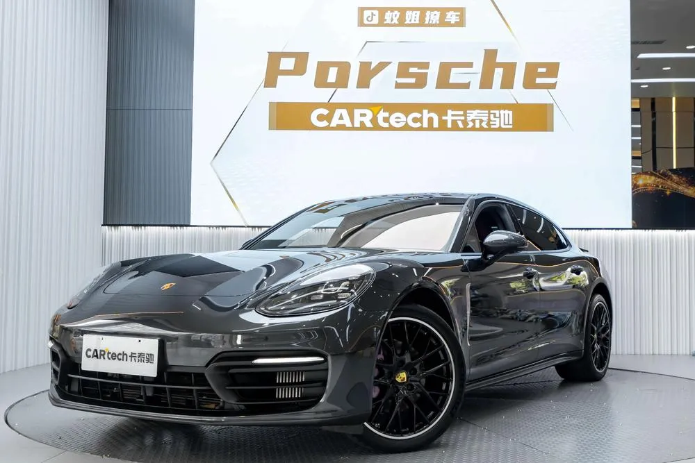 Porsche Panamera, 2023