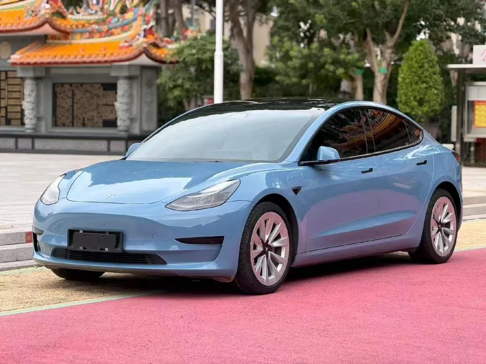 Tesla Model 3, 2021