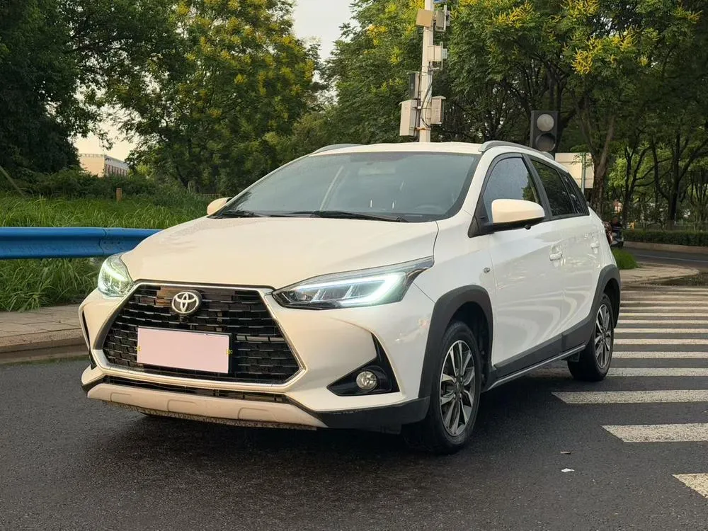 Toyota Yaris L, 2022