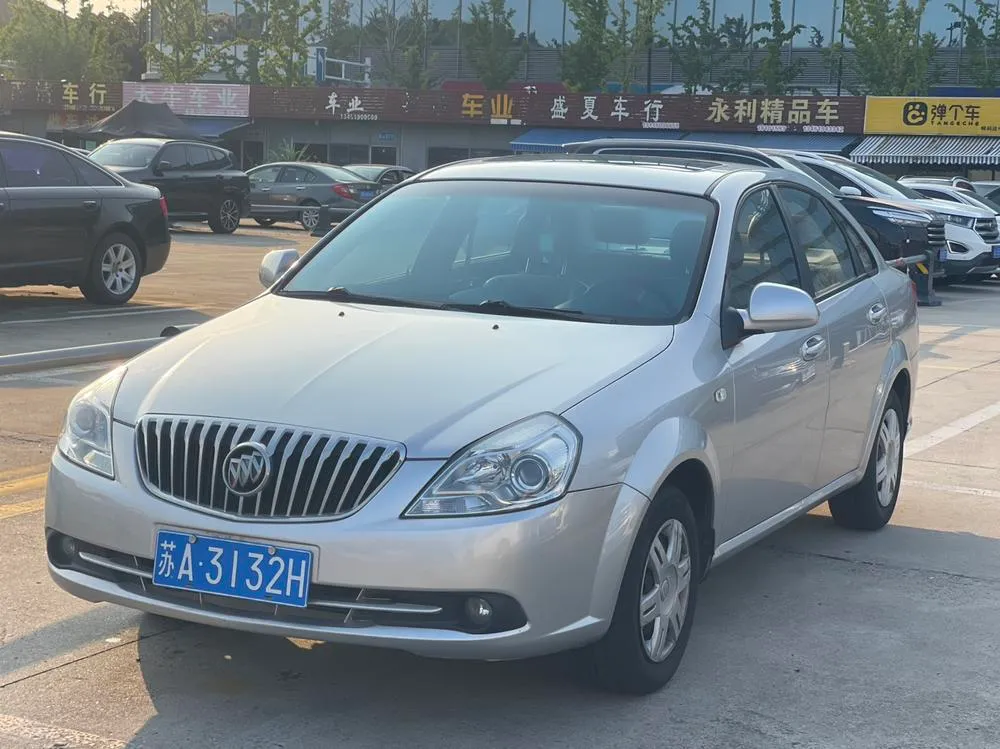 Buick Excelle, 2013