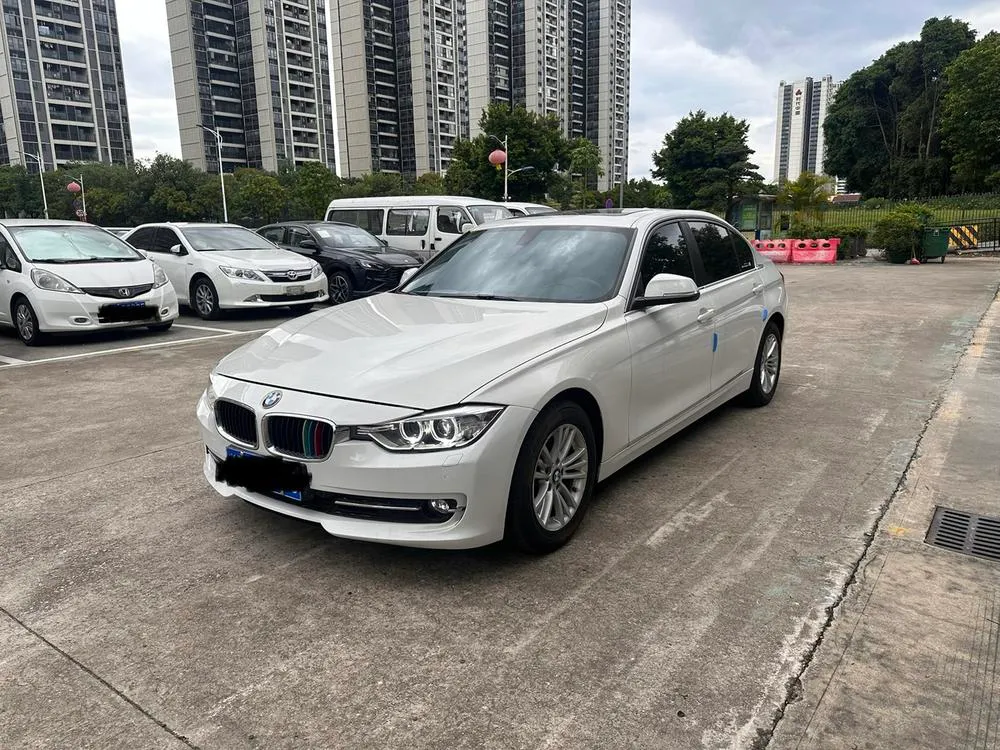 BMW 3-Series 320i Fashion Version, 2015 — фото 1