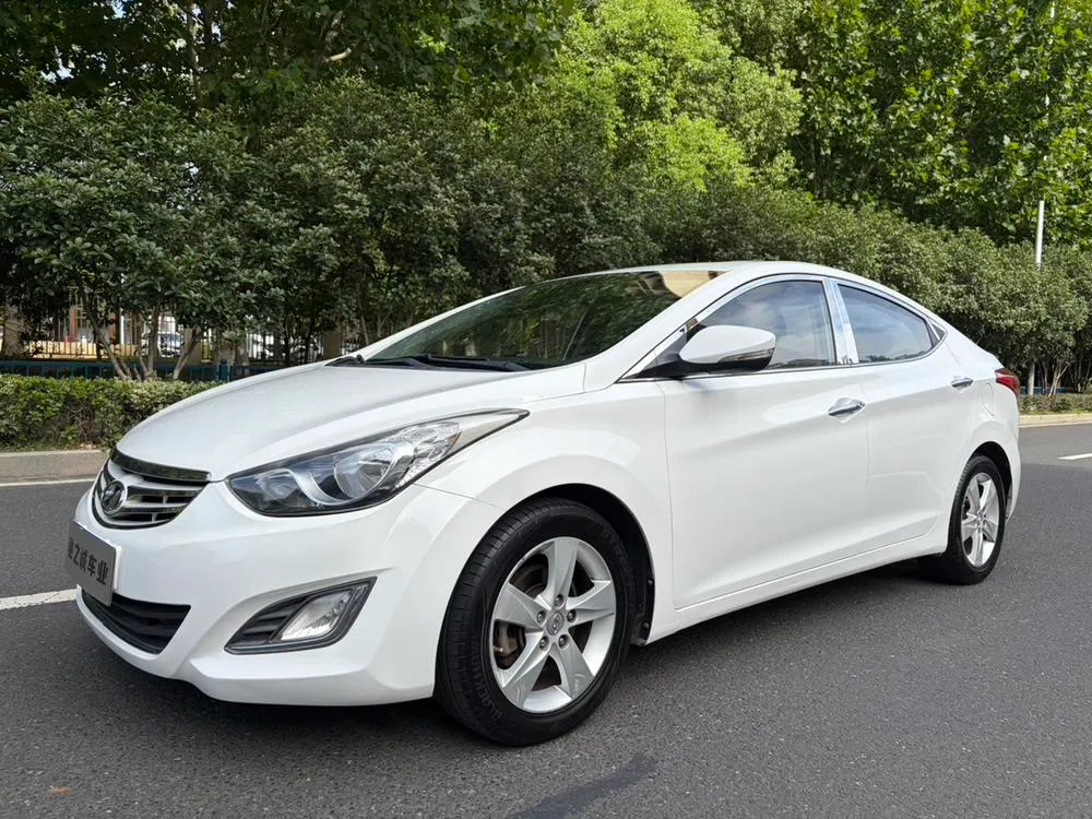 Hyundai Elantra Langdong, 2013