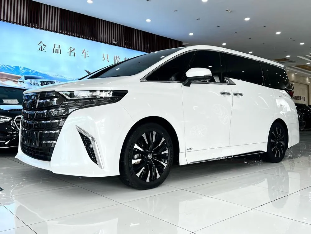 Toyota Alphard, 2024
