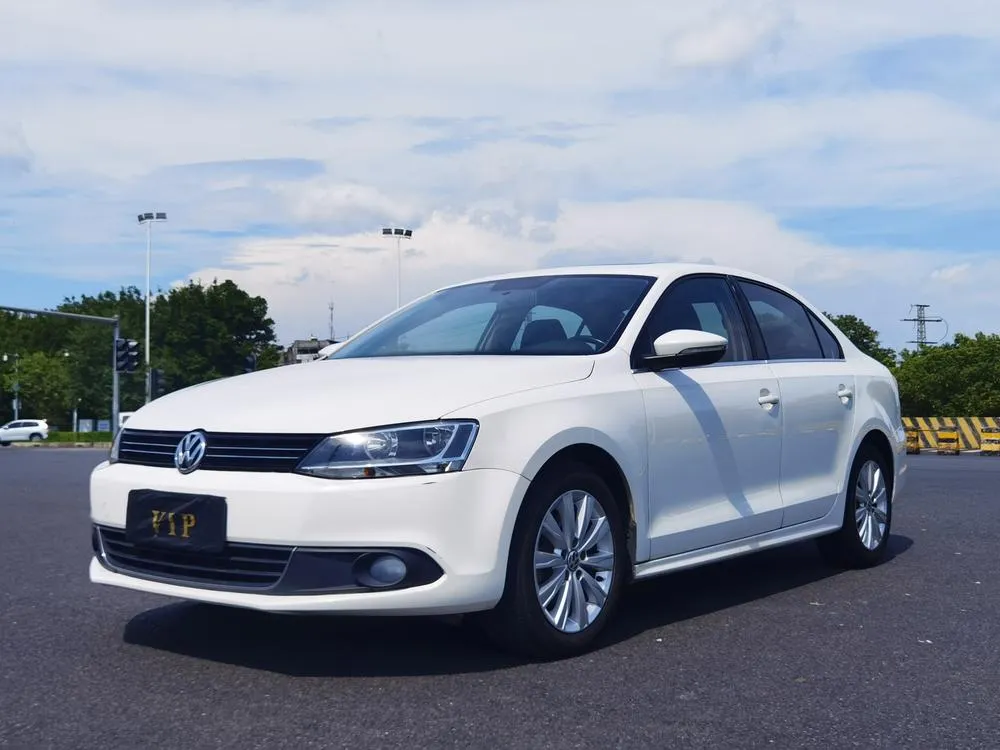 Volkswagen Sagitar, 2014
