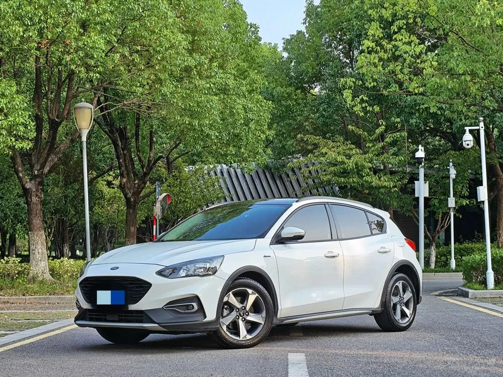 Ford Focus Active, 2020