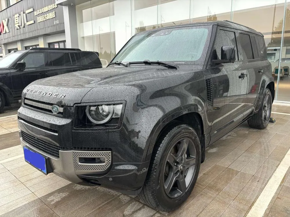 Land Rover Defender, 2024