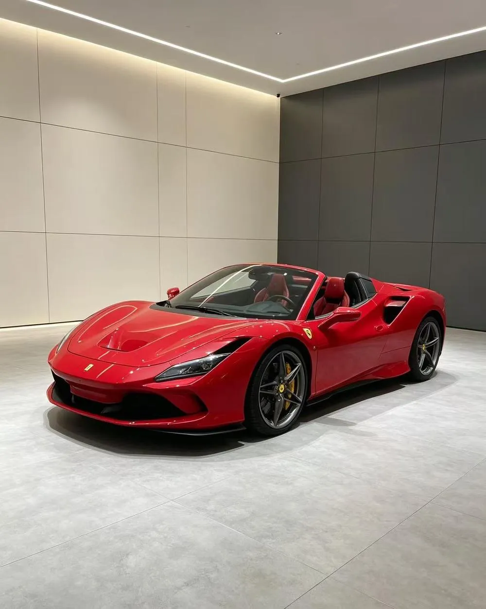 Ferrari F8, 2020