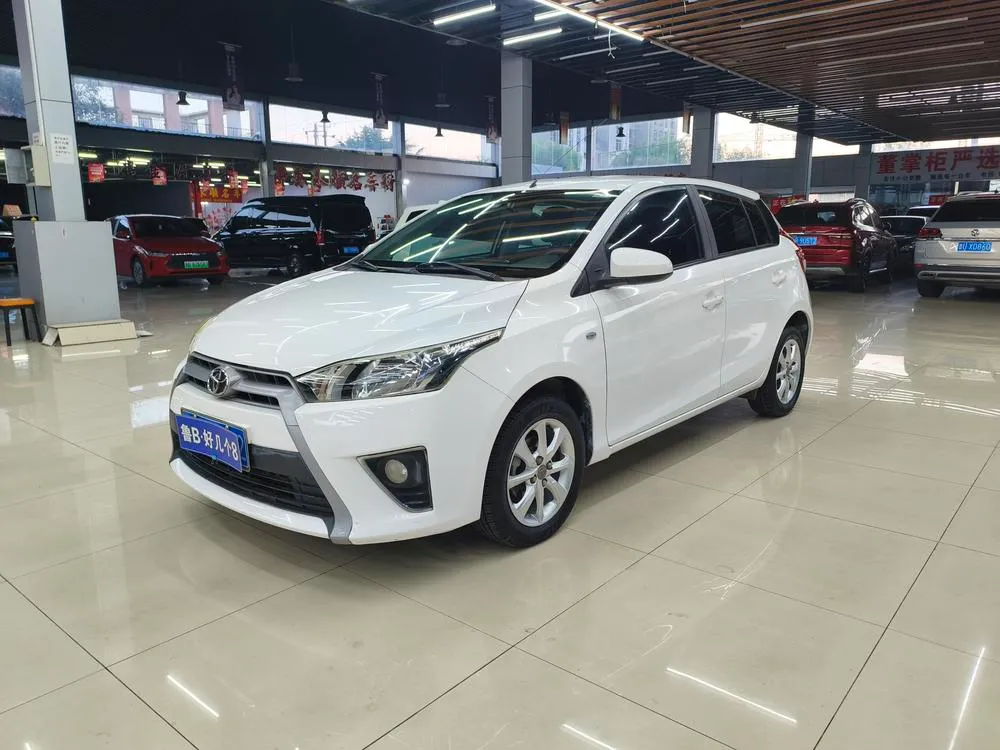 Toyota Yaris L, 2015