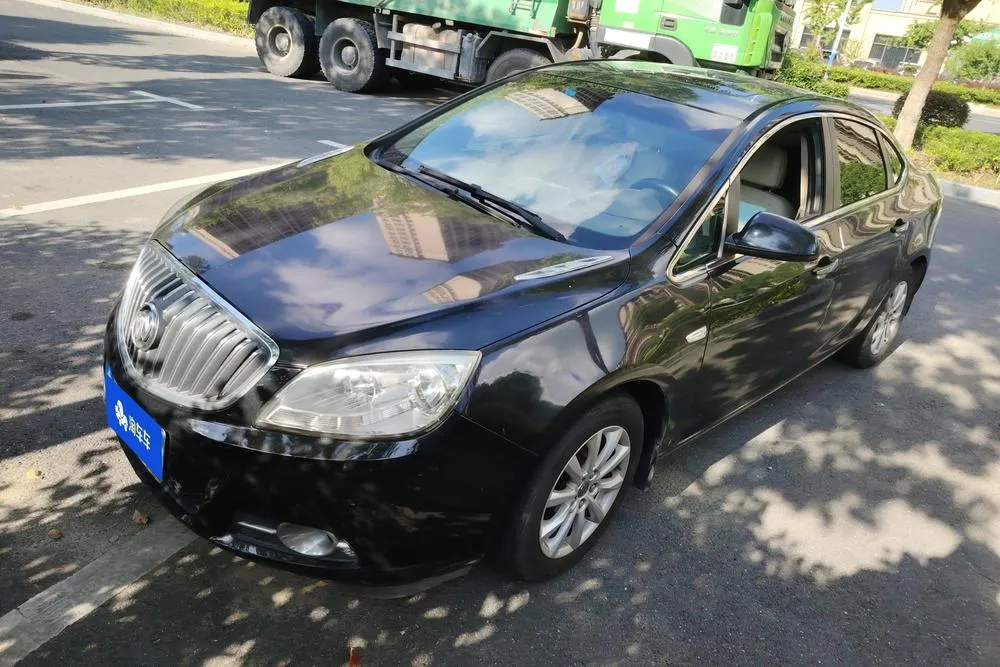 Buick Excelle, 2013