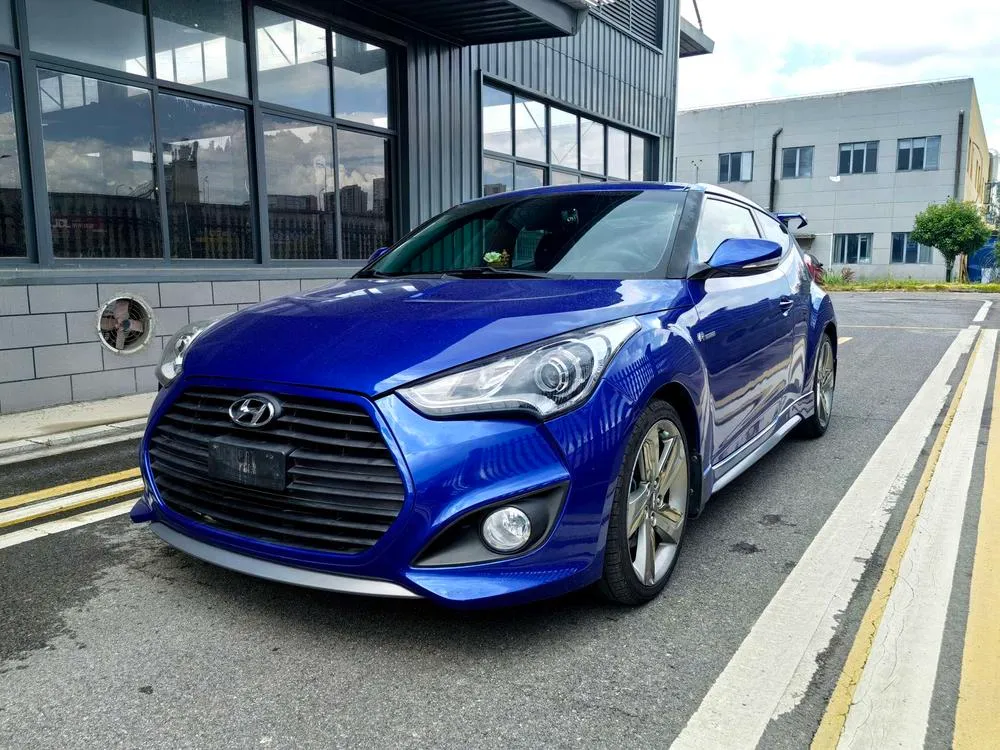 Hyundai Veloster, 2012