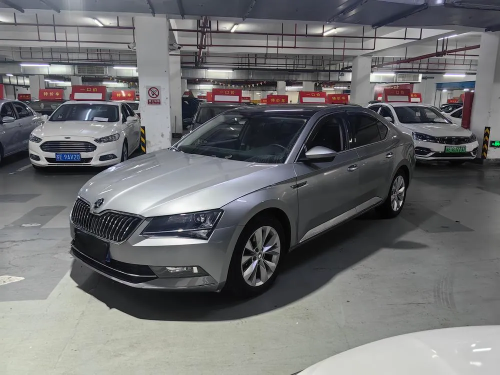 Skoda Superb, 2016