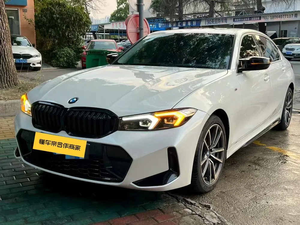 BMW 3-Series, 2023