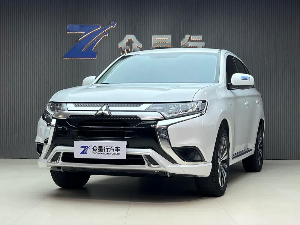 Mitsubishi Outlander, 2021