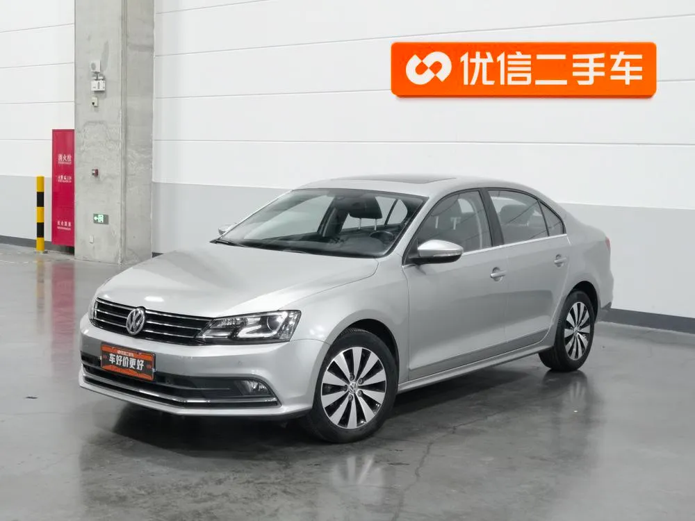 Volkswagen Sagitar, 2015