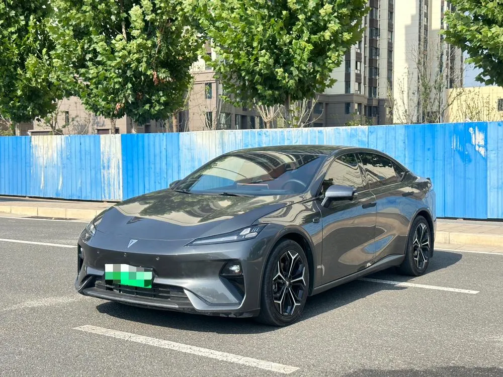Deepal L07, 2025