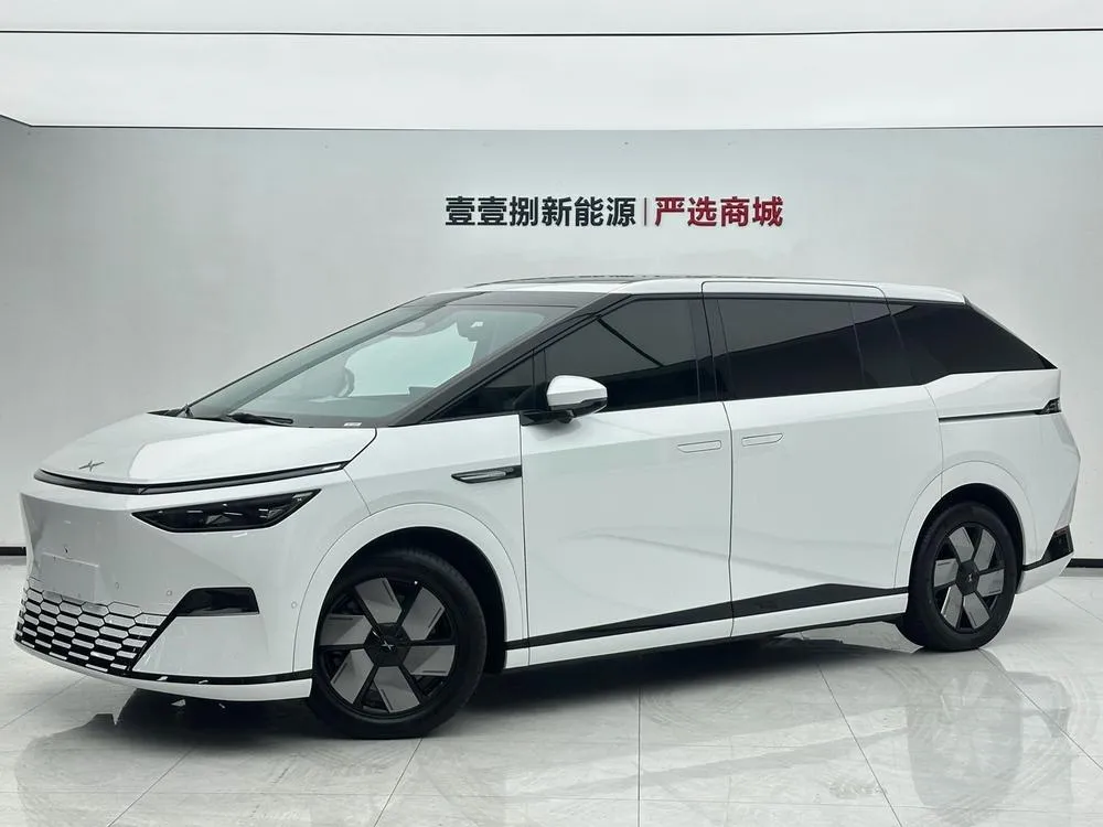 XPeng X9, 2024