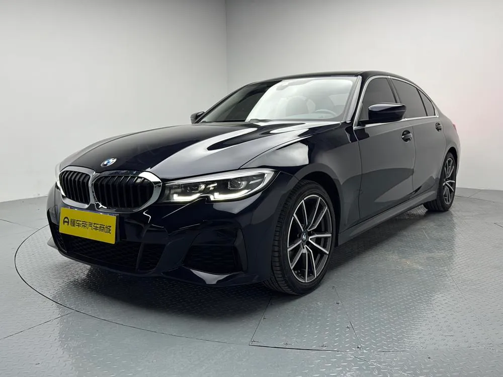 BMW 3-Series, 2022