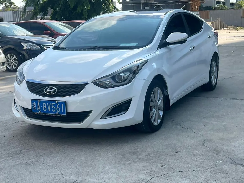 Hyundai Elantra Langdong 1.6L Auto Smart Version, 2016 — фото 1