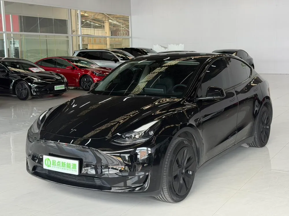 Tesla Model Y, 2023