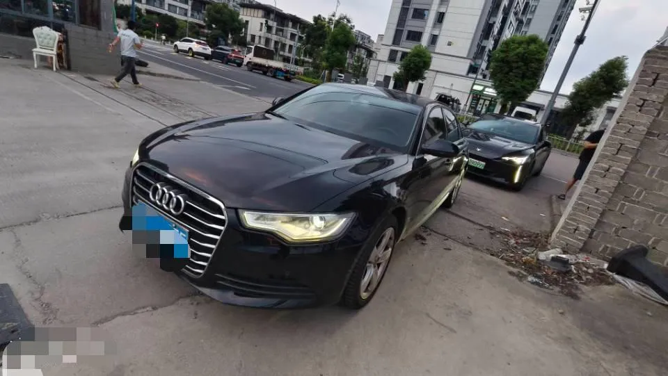 Audi A6L, 2015