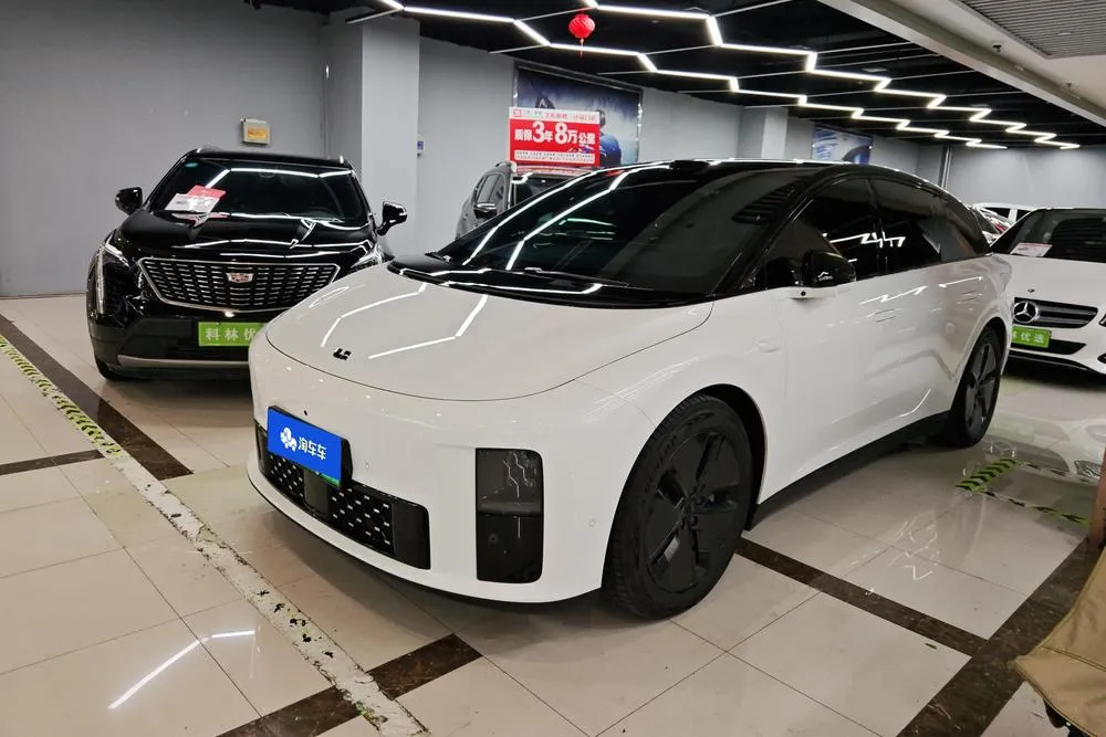 Li Auto Li i6 2WD Стандарт, 2025 — фото 1