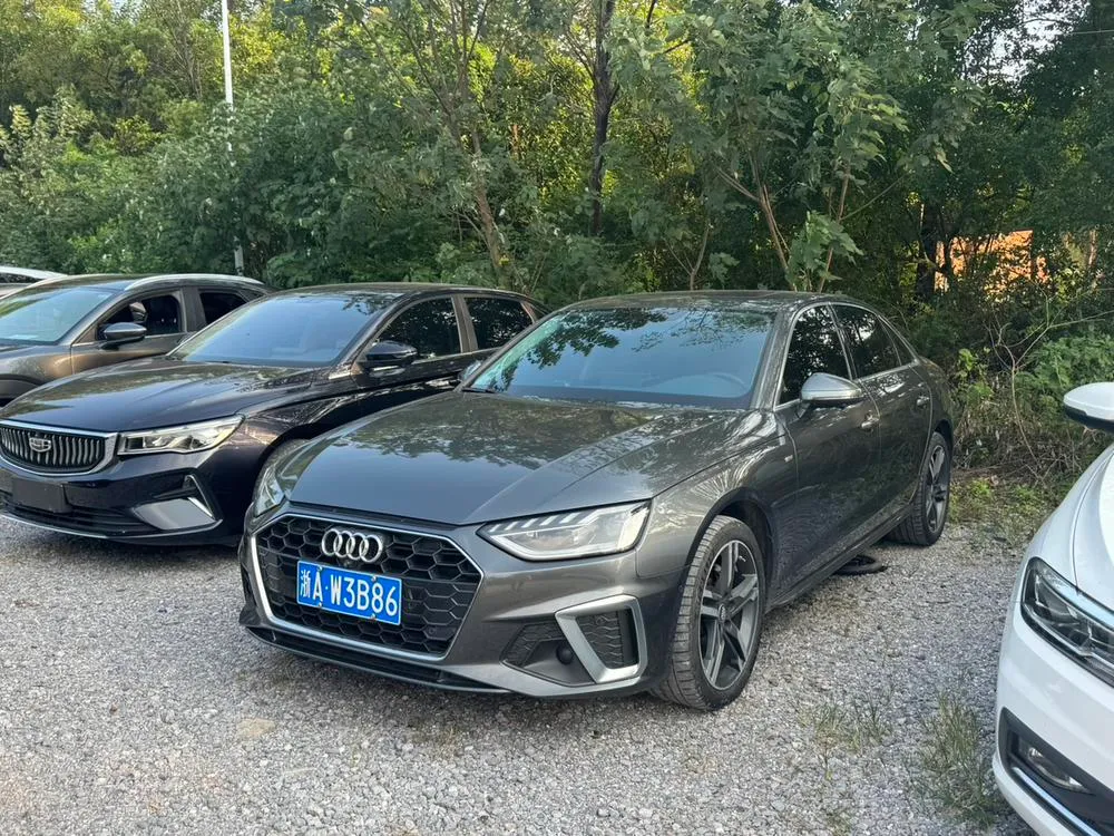 Audi A4L, 2020
