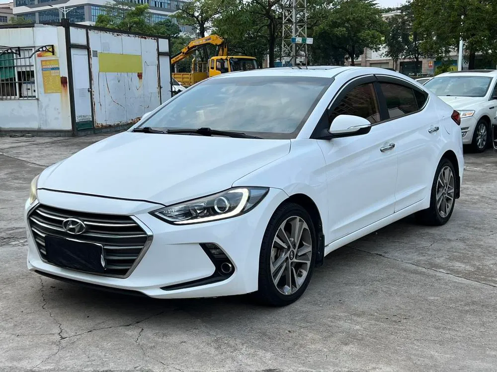 Hyundai Elantra Lingdong, 2016