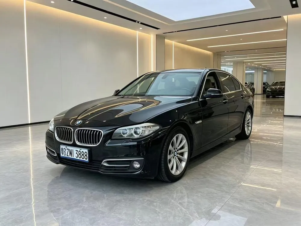 BMW 5-Series, 2011