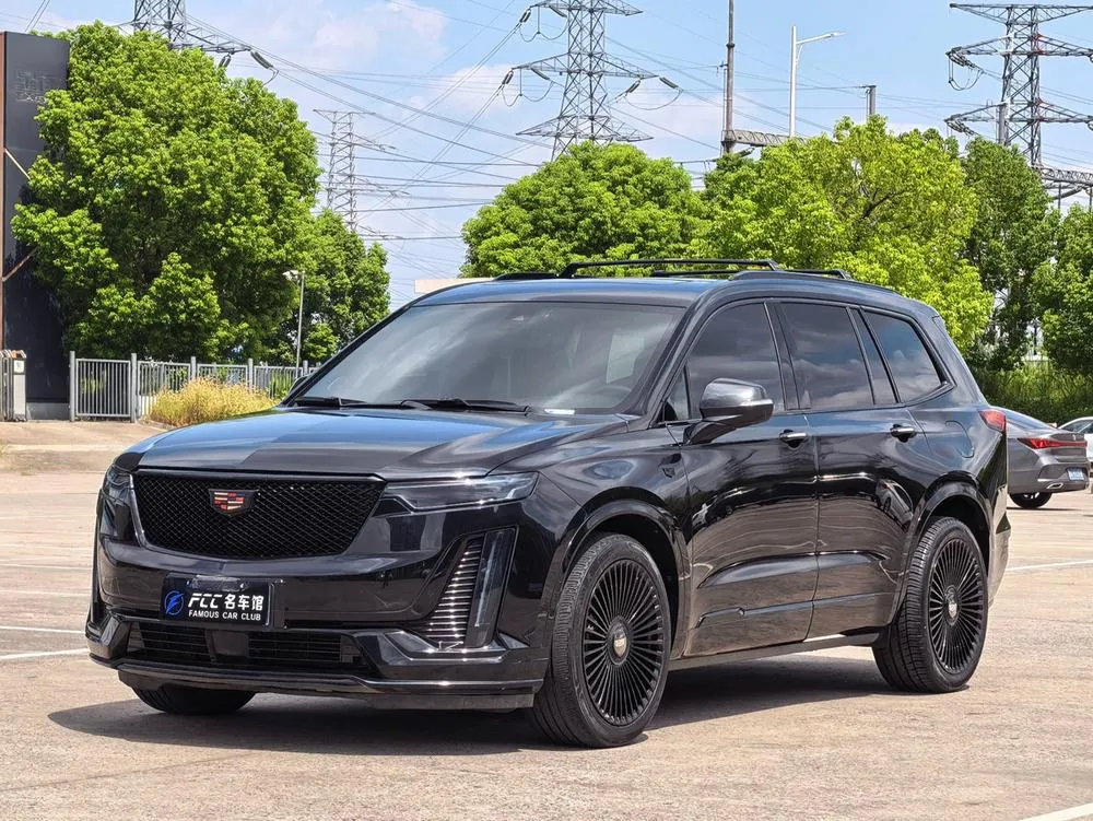 Cadillac XT6 28T 6-Seater 4WD Gold Sport Edition, 2020 — фото 1