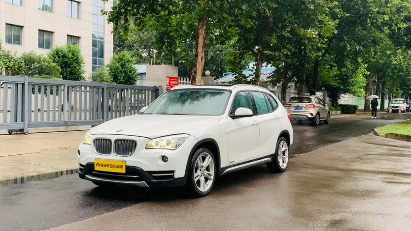 BMW X1, 2013