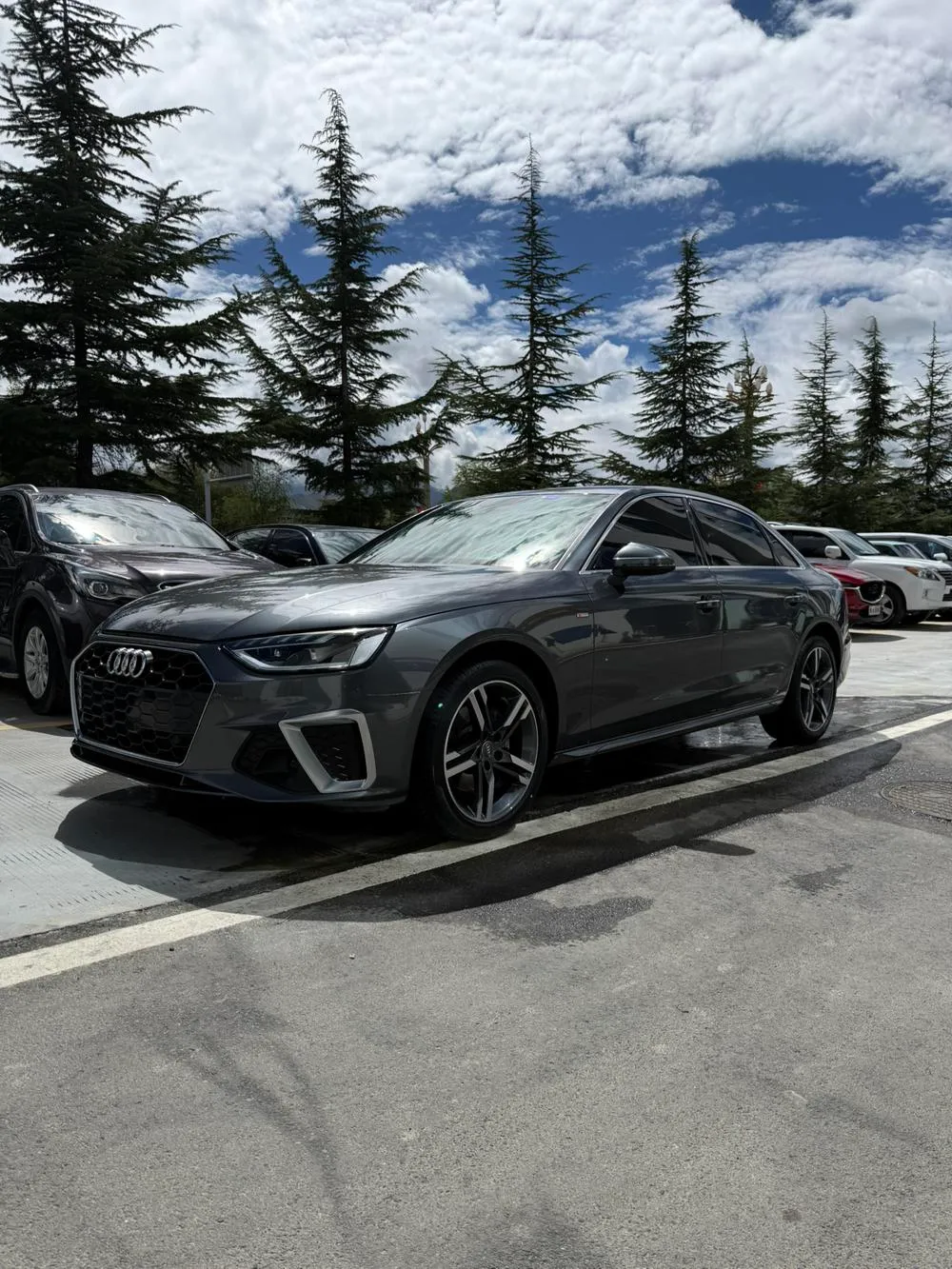 Audi A4L, 2020